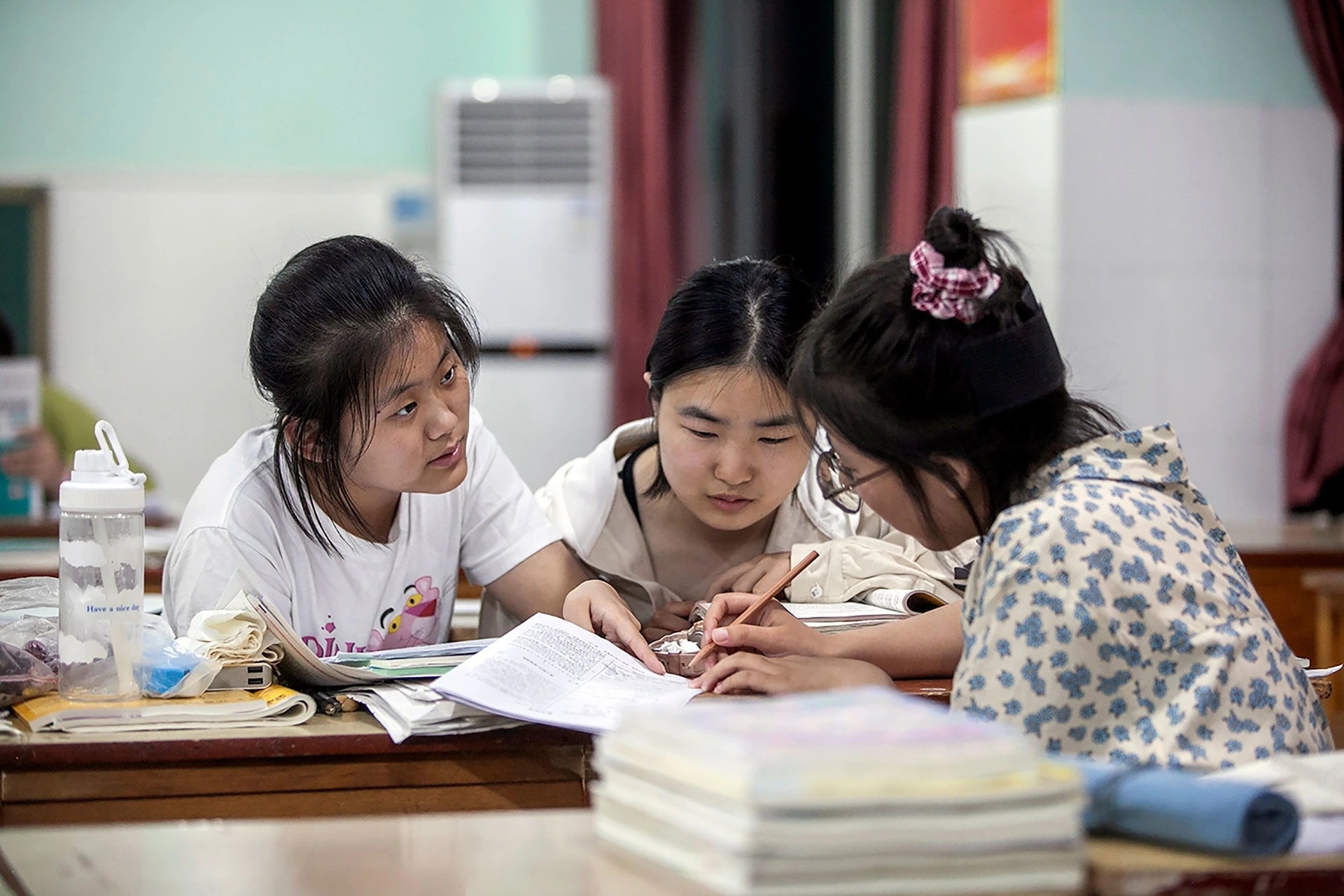 Trung Quốc quản lý việc dạy thêm, học thêm như thế nào?